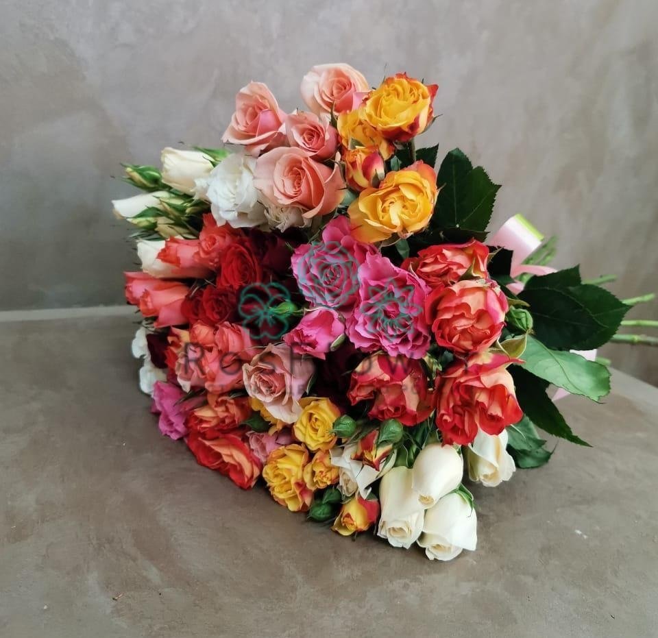 Букет цветов из: Розы в Рассвет