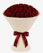 Букет 101 Бордовая роза Блэк Бакарра в Рассвет