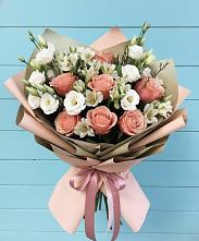 Букет цветов из:  Розы, Альстромерии и Лизиантусы #REPLACE_PRED# Рассвет