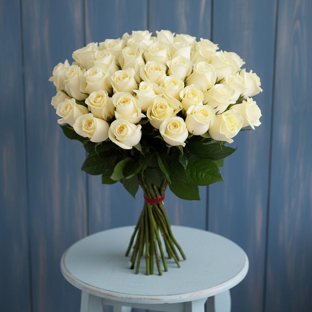Букет 51 Белая роза Эдлесс Лав в Рассвет