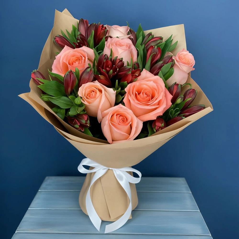 Букет цветов из: Розы и Альстромерии в Рассвет