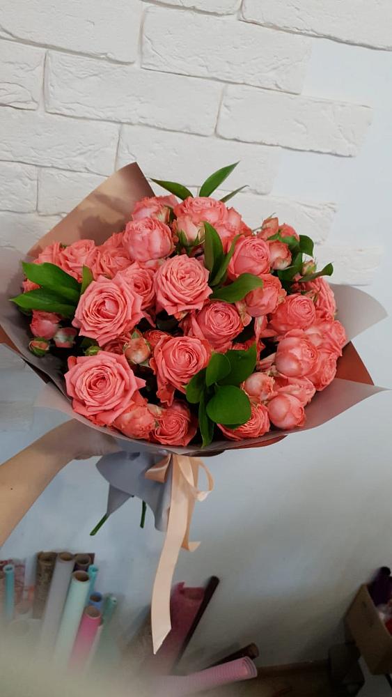 Букет цветов из: Розы в Рассвет