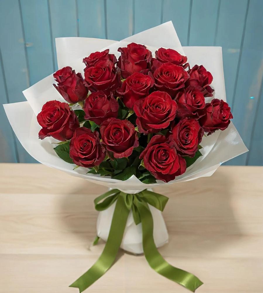 Букет Красные розы в Рассвет
