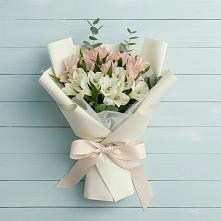 Букет цветов из:  Альстромерии в Рассвет
