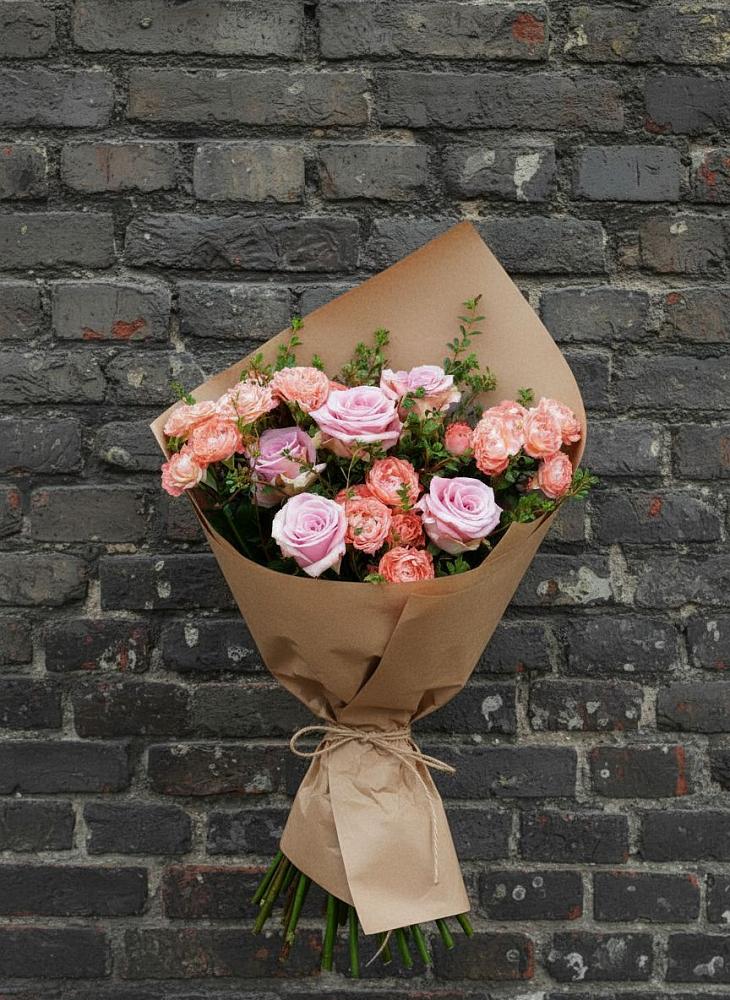 Букет цветов из: Розы в Рассвет