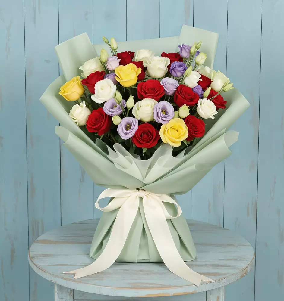 Букет цветов из: Розы в Рассвет