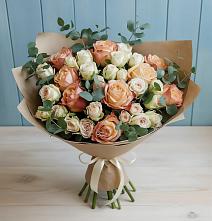 Букет цветов из:  Альстромерии и Розы в Рассвет